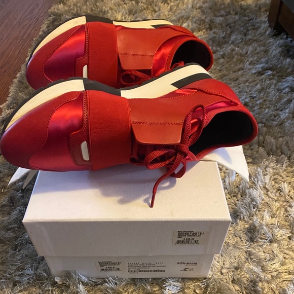 Red Balenciaga Sneakers size 39 - Picture 4 of 5